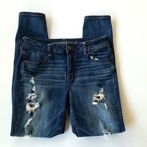 American Eagle Hi Rise Distressed Jean's size 10